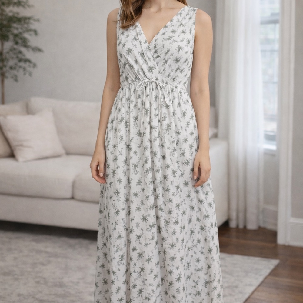 Elegant White Floral Maxi Dress